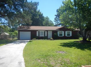 211 Poplar Rd, Havelock, NC 28532