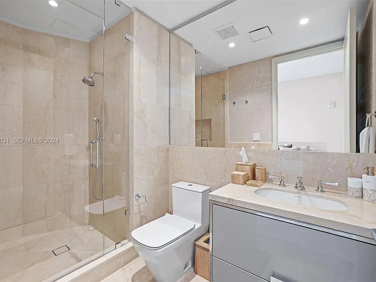 15701 Collins Ave #2103 — Photo 14