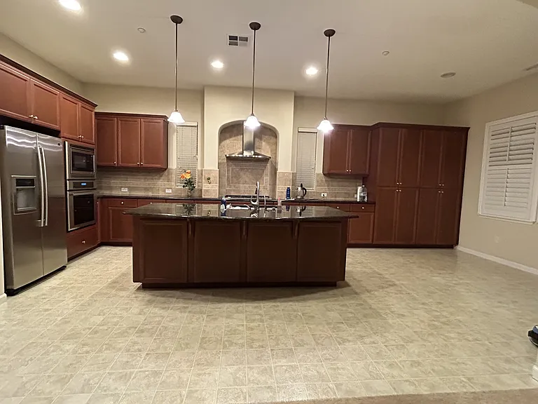 7668 Galloway Ct — Photo 8