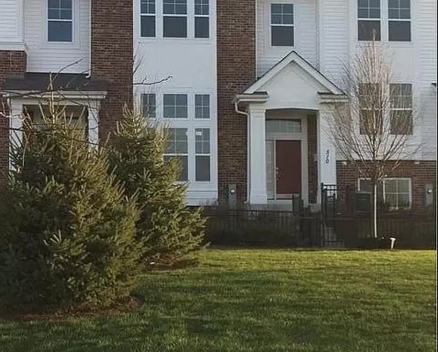 1st image of 510 Plaza Pl