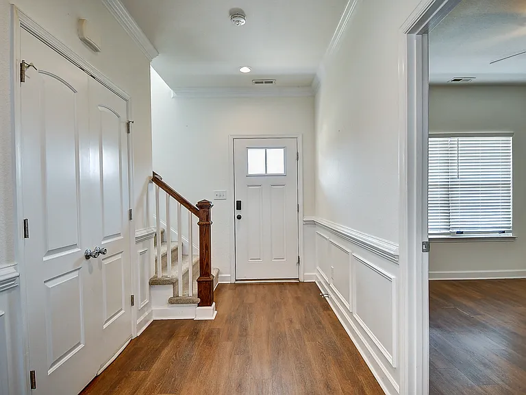 1500 Kingston Ave — Photo 5