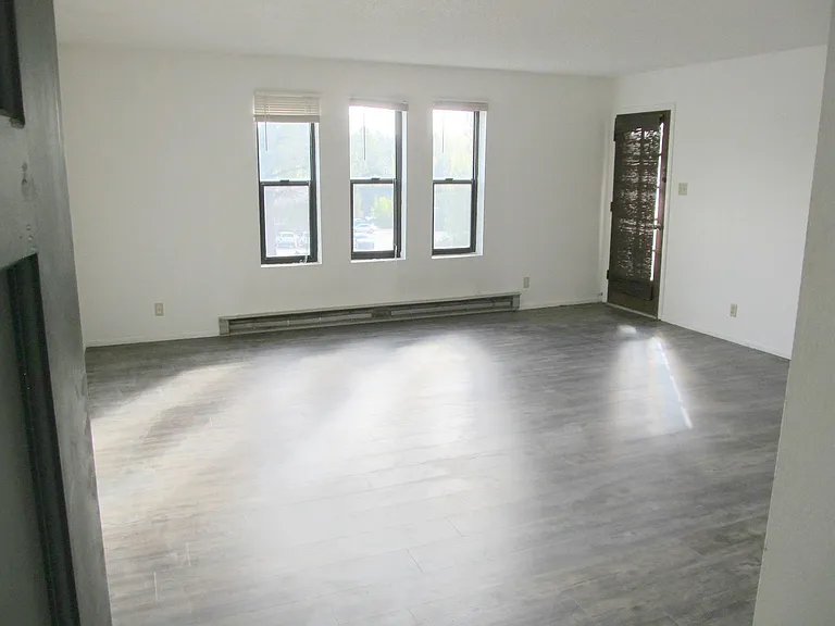 1471 N San Francisco St #7 — Photo 3