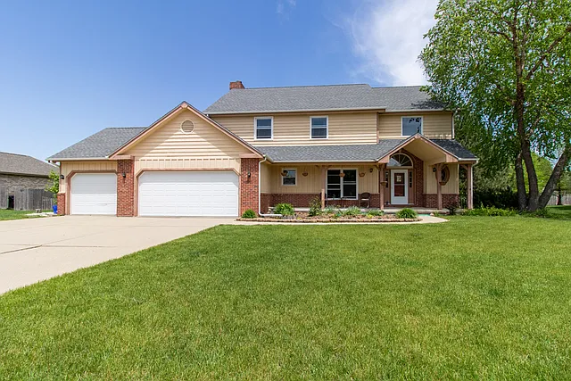 3010 Thornwood Ln photo 1