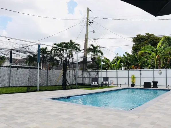 1847 W 2nd Ave, Hialeah, FL 33010