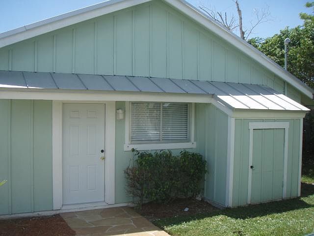 1st image of 1878 Windsor Dr #1878