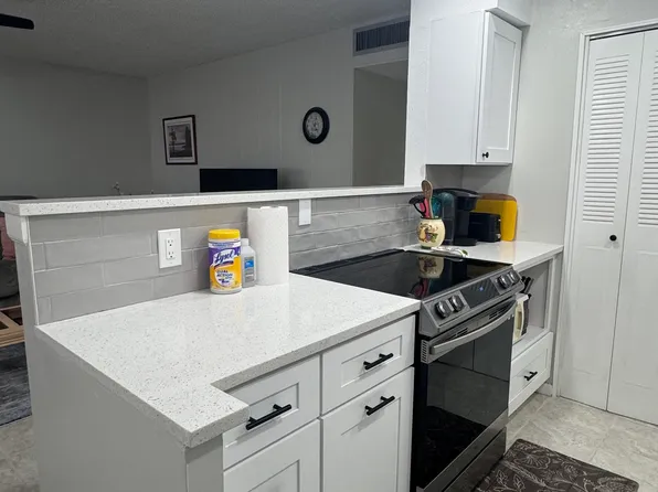 1235 S Highland Ave, Clearwater, FL