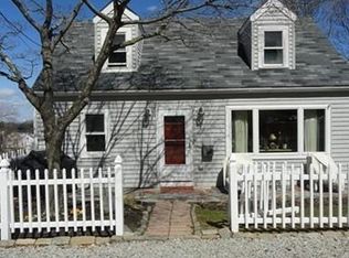 15 Prospect Ave, Hull, MA 02045