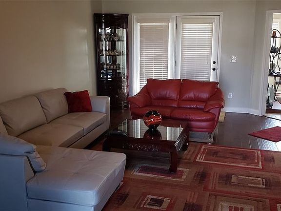 4th image of 607 Napa Valley Ct
