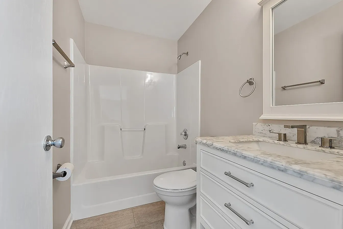 2 bed, 2.5 bath, 1610 sqft, $2,600 — Photo 3