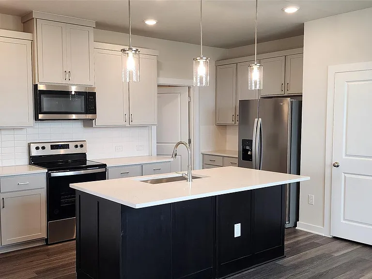 2345 Moon Tower Trl — Photo 6