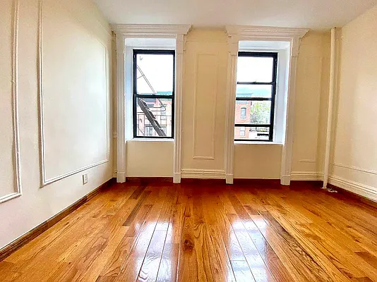 Rented by Avenues Real Estate | media 6