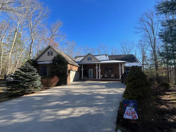 350 Glen Garden Ln, Daniels, WV 25832