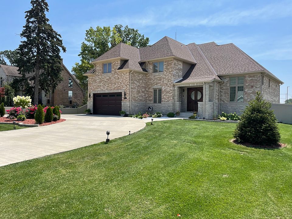 1st image of 9549 Oak Pl