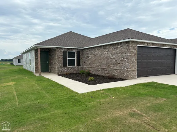 4716 Bosworth St, Jonesboro, AR 72404