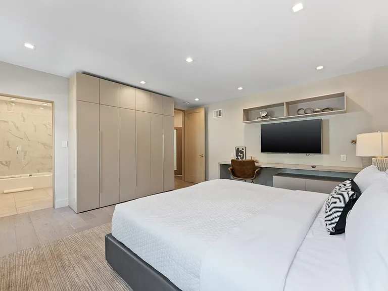 1173 Rodeo Dr — Photo 17