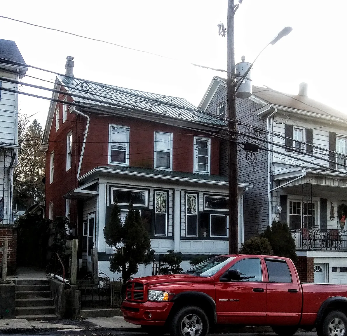 1540 Tioga St photo 1