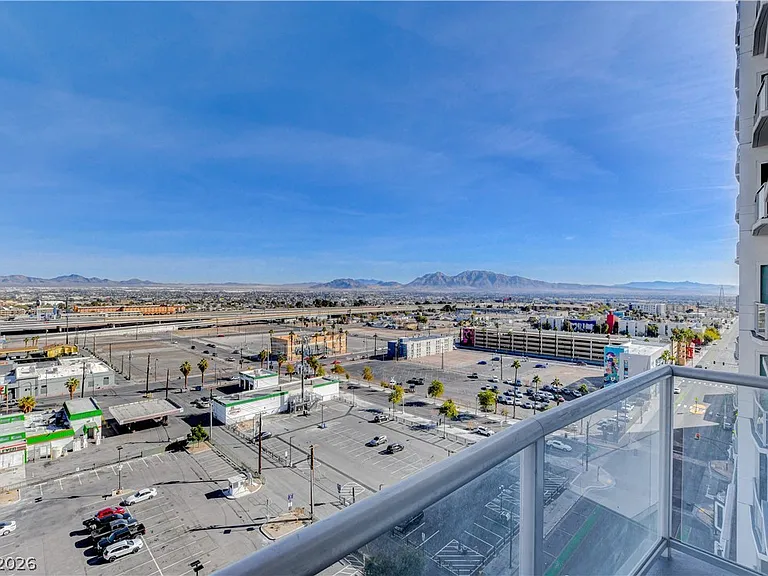 150 Las Vegas Blvd #1205 — Photo 33