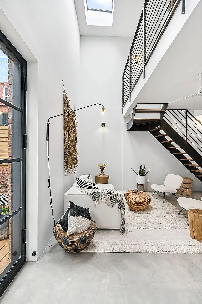 301 Greene Avenue — Photo 2