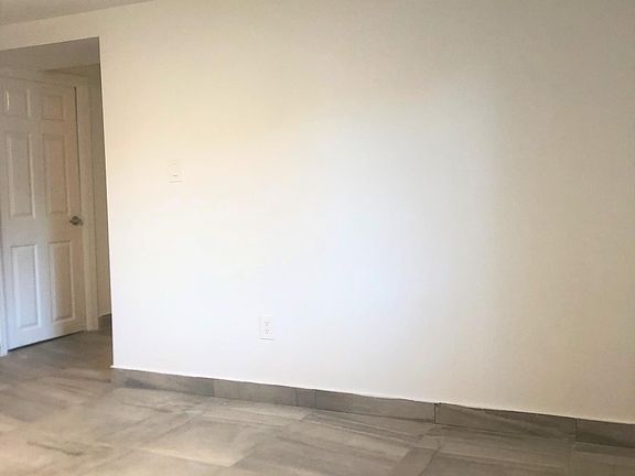 4th image of 117 Sterling Ave #Basement