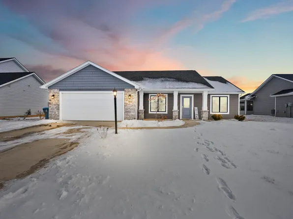 1400 Hideaway Dr, Auburn, IN 46706