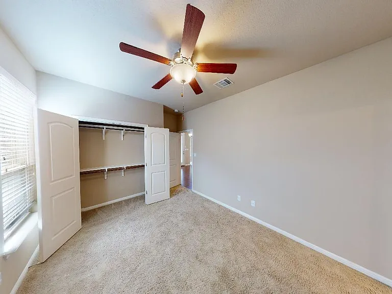 5705 Lipan Apache Bnd — Photo 33