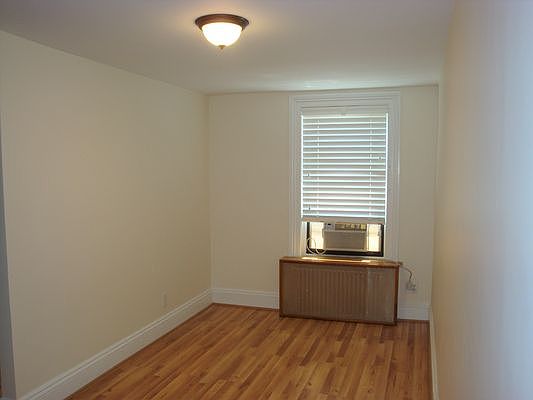 5th image of 334 1/2 President St Floor 2
