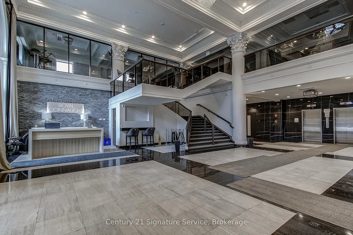 Building Photo - 118 King St E #LPH16
