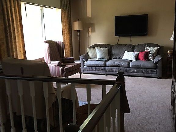 3rd image of 2000 Golfway Dr