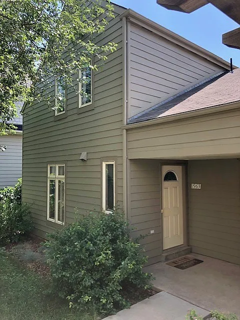 3 bed, 1.5 bath, 1250 sqft, $2,750 — Photo 2