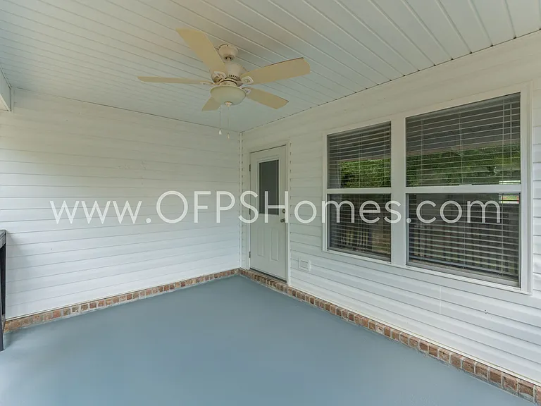 824 Valley Rd — Photo 27
