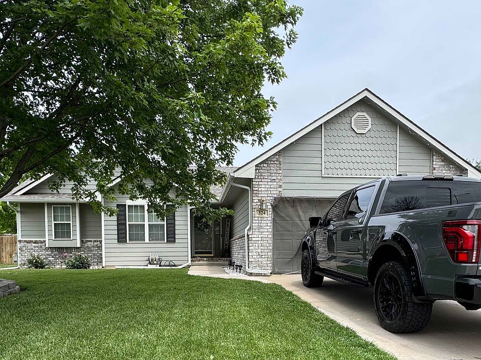 1st image of 324 E Valley Park Dr