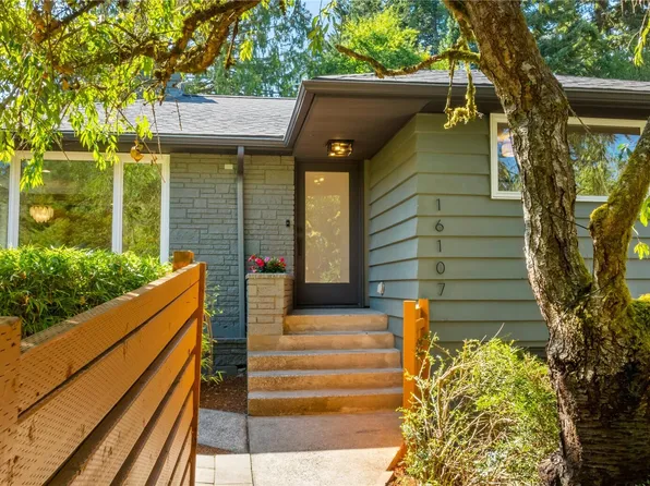 16107 Densmore Avenue N, Shoreline, WA 98133