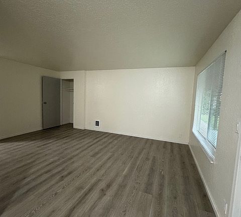 4th image of 9017 236th St SW APT D