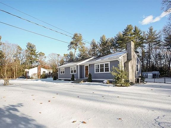 3rd image of 300 Forest Ln