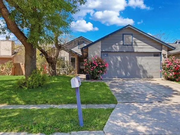 5775 Larkdale Dr, San Antonio, TX 78233