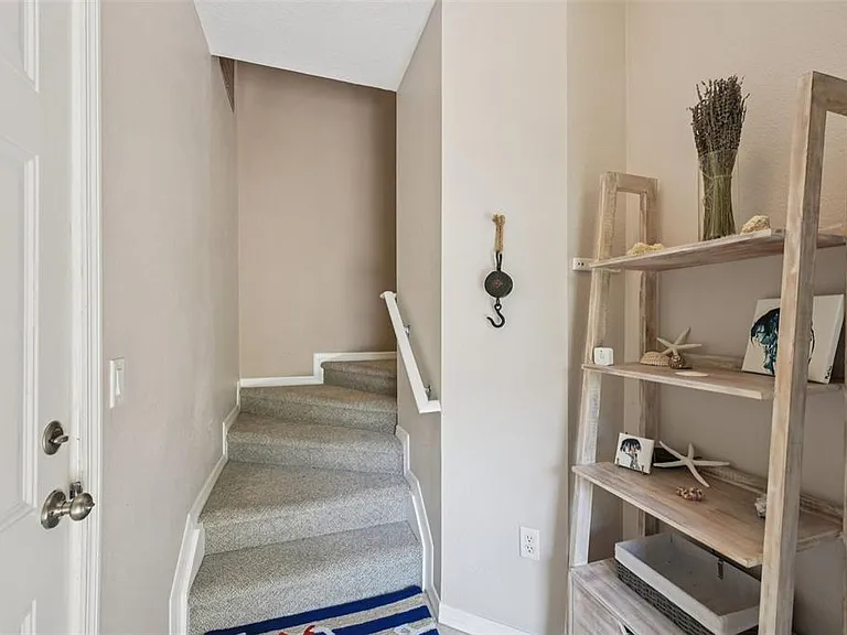 7202 Hamilton Rd #7202 — Photo 5