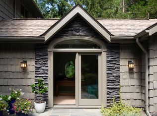 42 Lake Pleasant Dr, Staatsburg, NY 12580