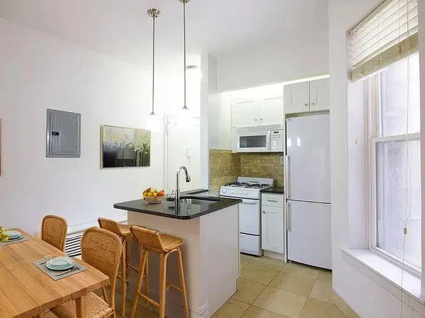534 East 83rd Street image 1 of 7