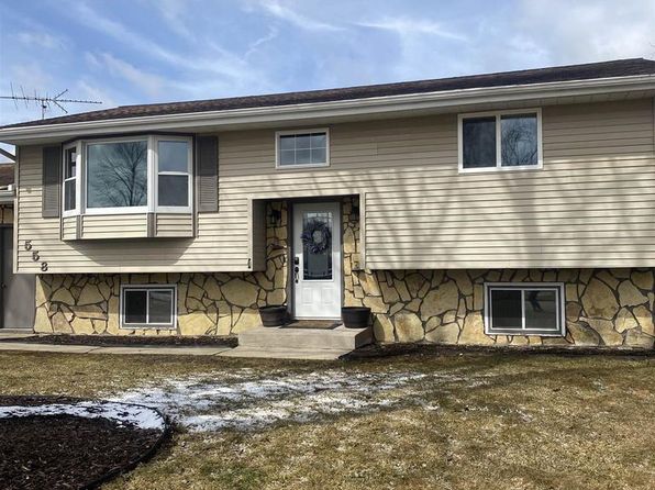 558 Hope Ave, Ripon, WI 54971