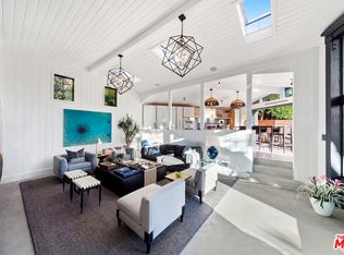 3621 Serra Rd, Malibu, CA 90265