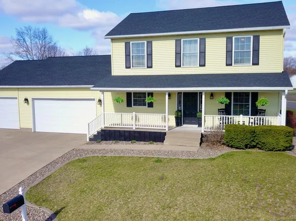 105 Able Ct E, Saint Joseph, MN 56374