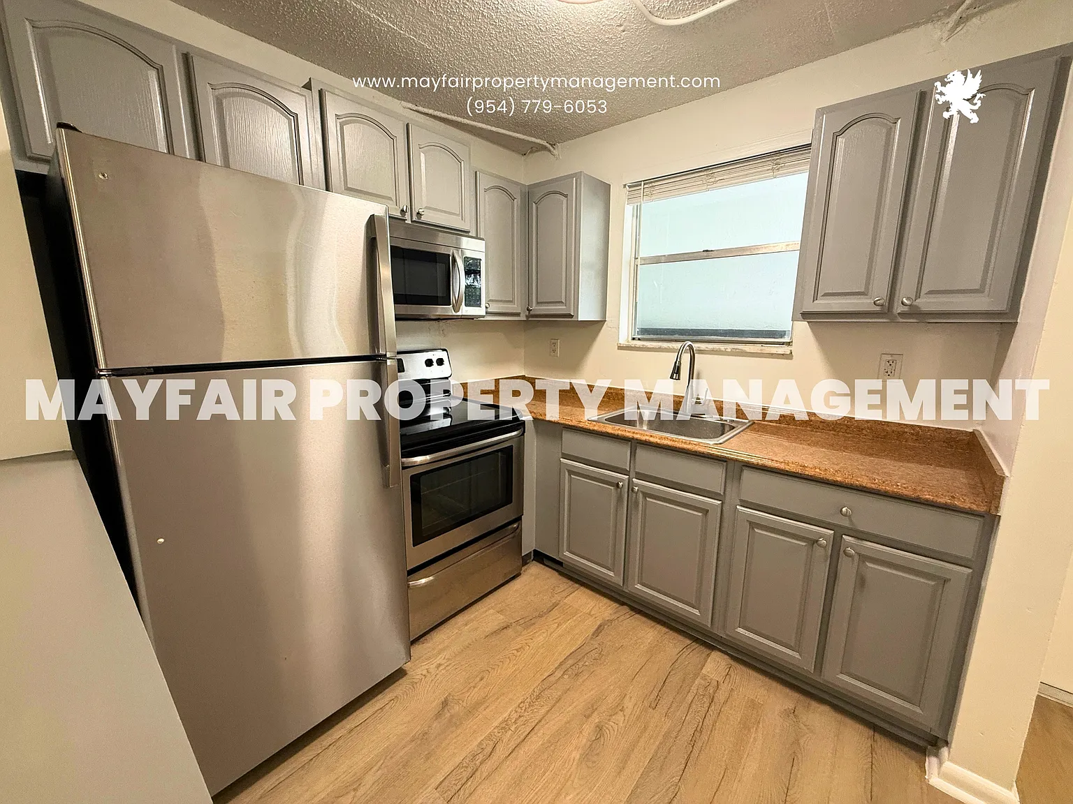 5661 SW 36th Ct — Photo 2