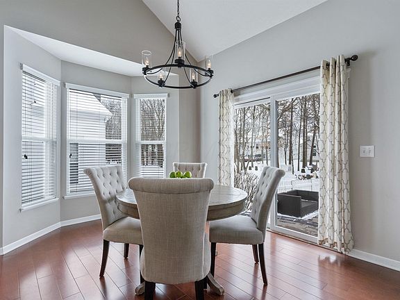 4th image of 6425 Summers Nook Dr