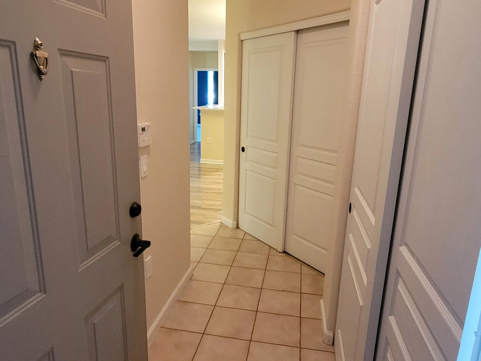 2 bed, 1288 sqft, $2,400 — Photo 3