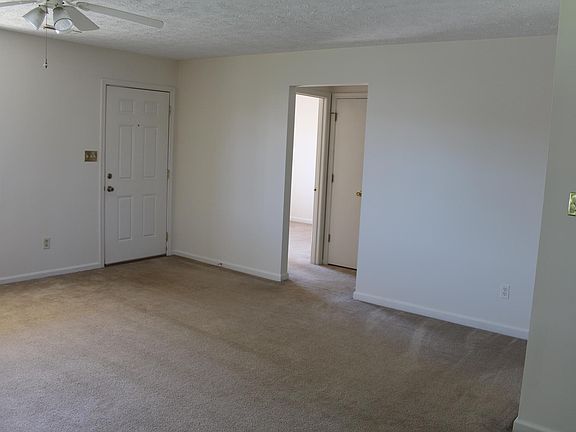main living space, view 3 (14'10" x 15'2")