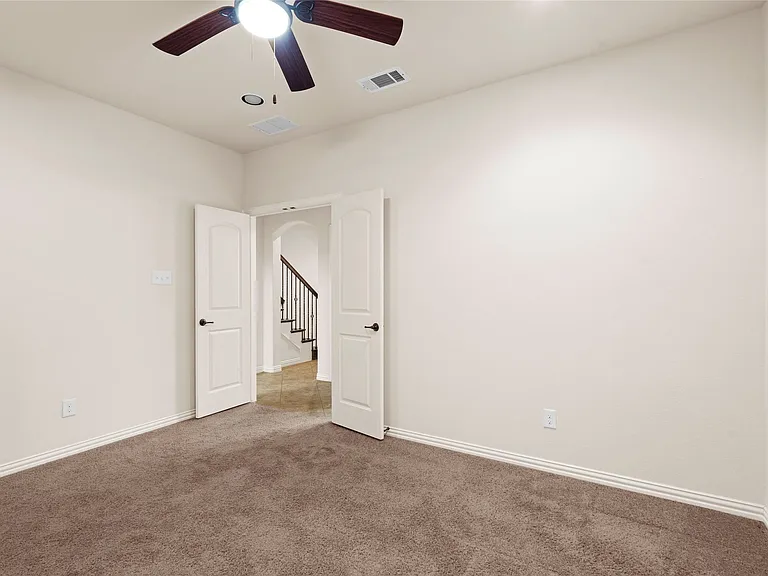 6465 Naples Dr — Photo 22