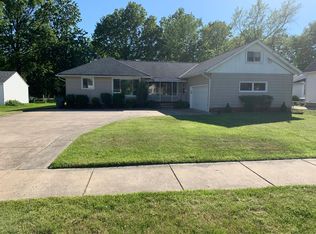 1594 E 300th St, Wickliffe, OH 44092