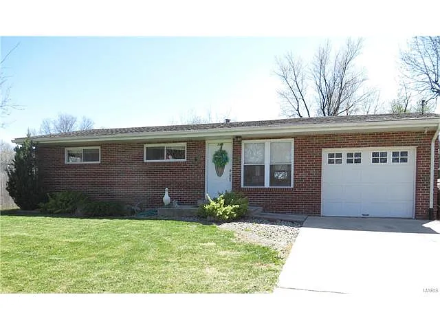 795 Birch St photo 1