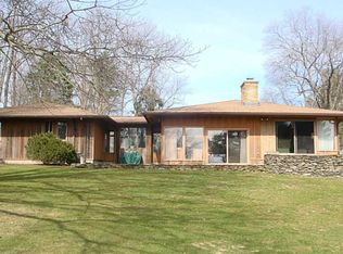 10 Lisa Ln, Warwick, RI 02889