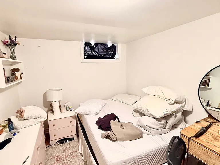 26 Pembroke St #B — Photo 5